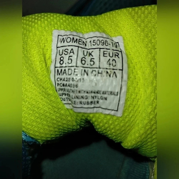 Saucony Oasis 2 Performance Athletic Shoe in Turquoise Lime size 8.5 - Picture 3 of 6